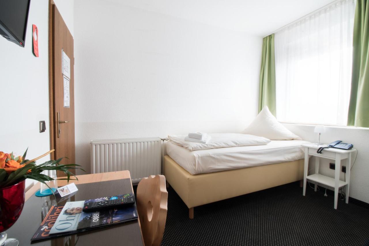 Hotel Zum Eisenhammer Oberhausen  Exterior photo